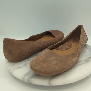 Boc Born Concepts Beige Tan Floral Flats Loafers Slip On Shoes Women's Size 9